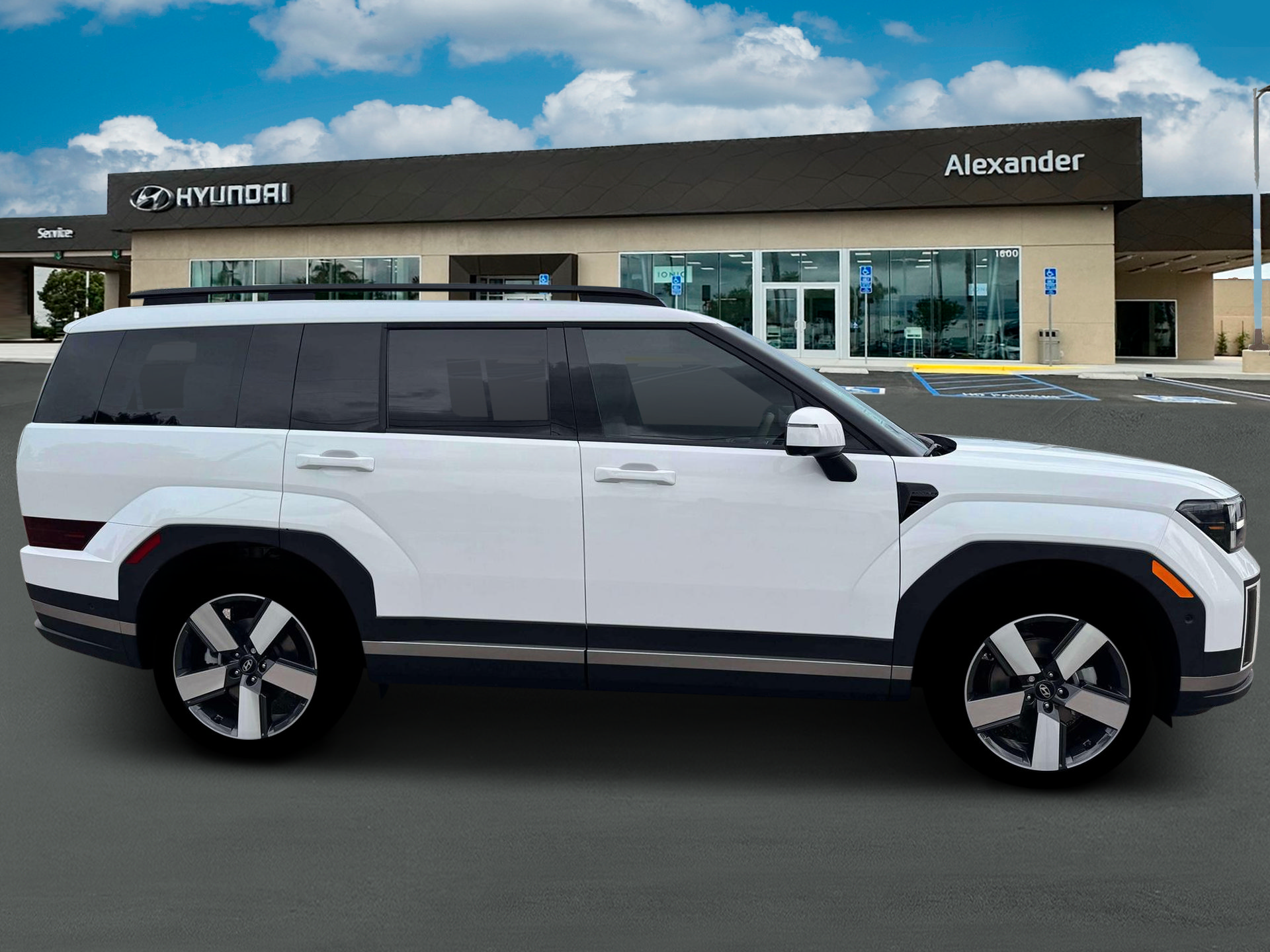 New 2026 Hyundai Santa Fe Limited FWD image 9