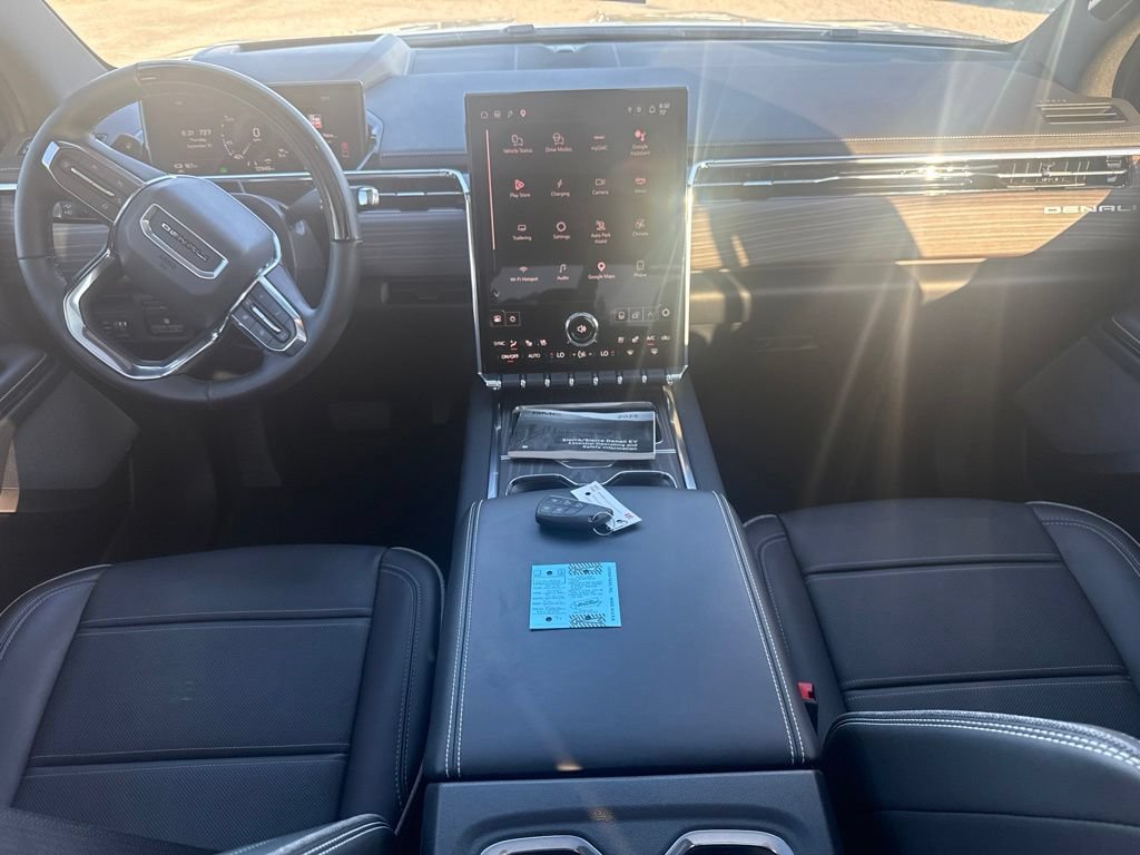 Used 2025 GMC Sierra EV Denali AWD/4WD image 10