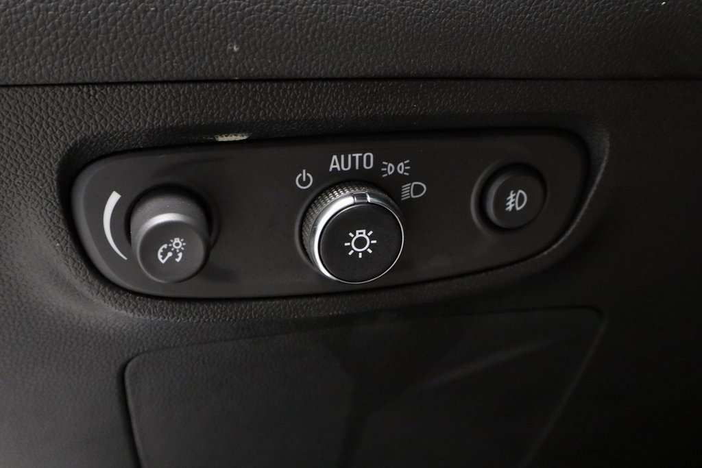 Used 2023 Buick Encore GX Preferred w/ Cold Weather Comfort Package image 27