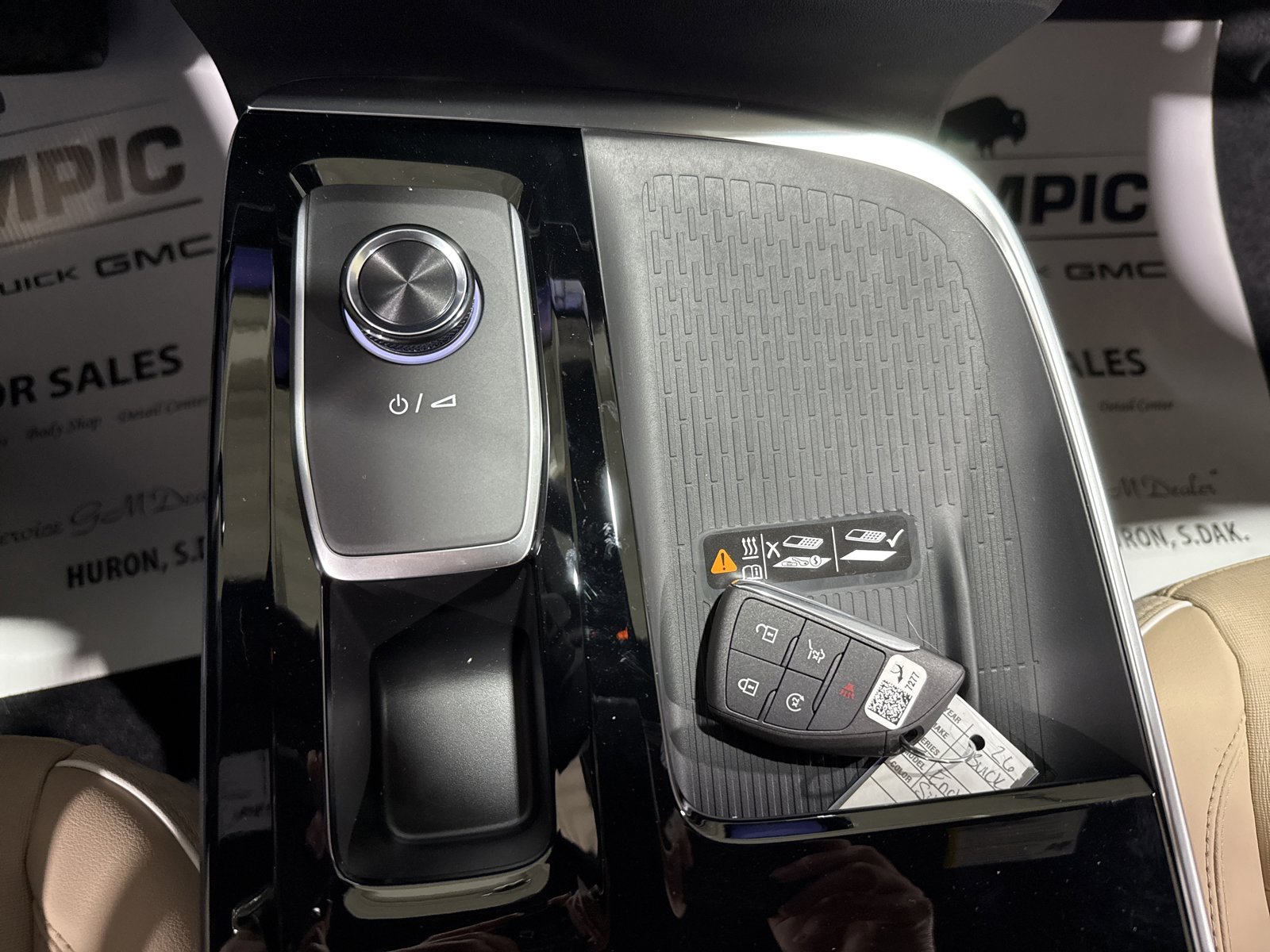 New 2026 Buick Enclave Preferred w/ Power Package image 26