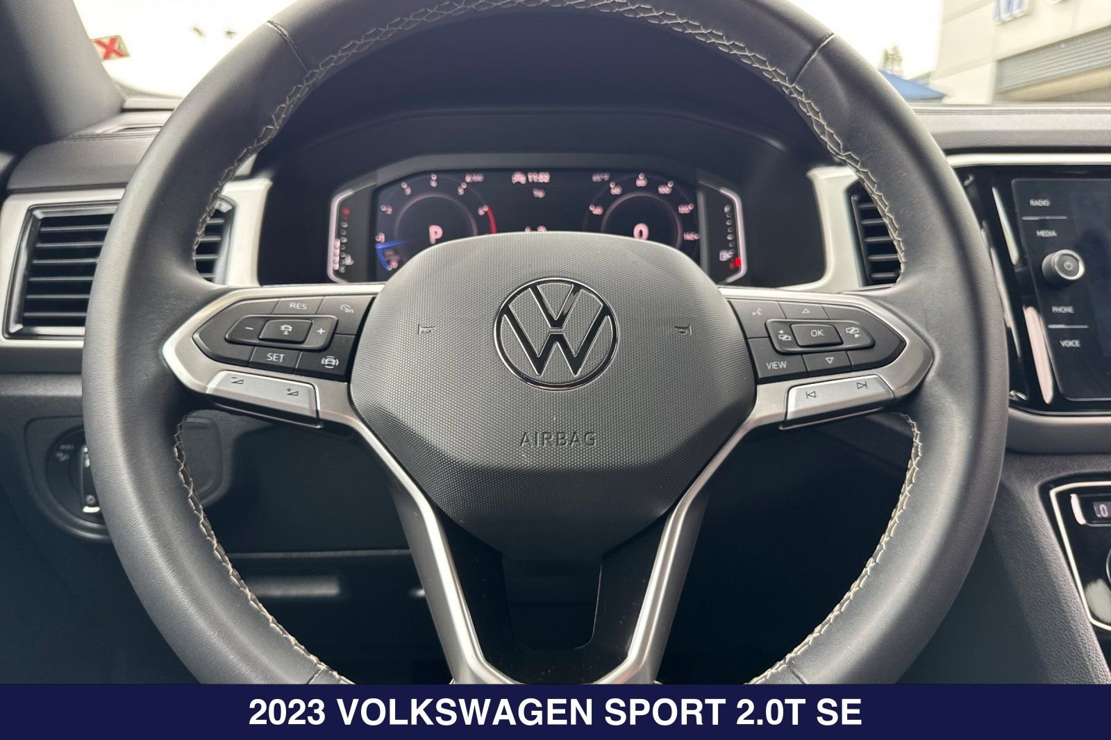 Used 2023 Volkswagen Atlas Cross Sport SE w/ Panoramic Sunroof Package FWD image 24