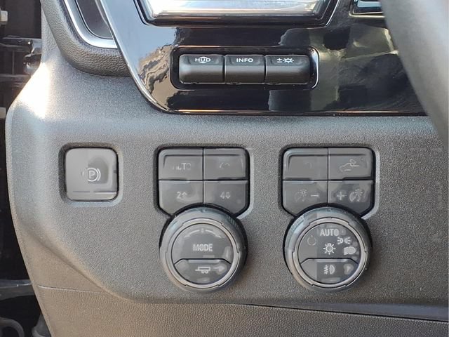 Used 2024 Chevrolet Silverado 1500 High Country w/ High Country Premium Package AWD/4WD image 16