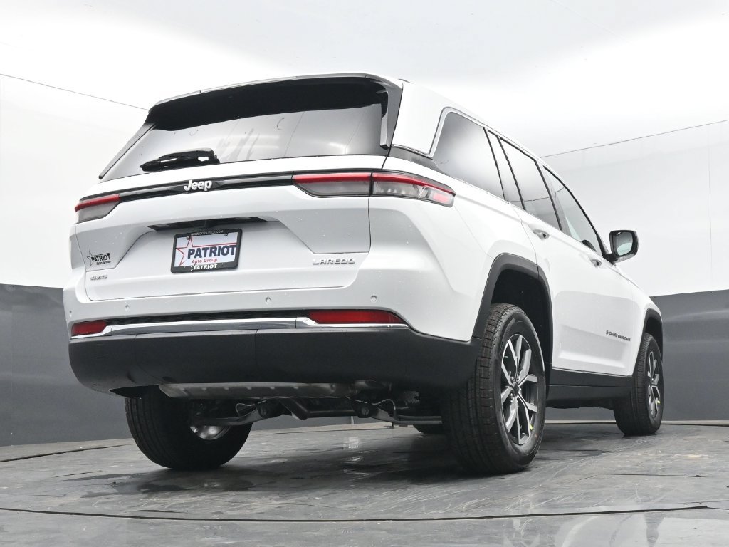 New 2027 Jeep Grand Cherokee Laredo X AWD/4WD image 42