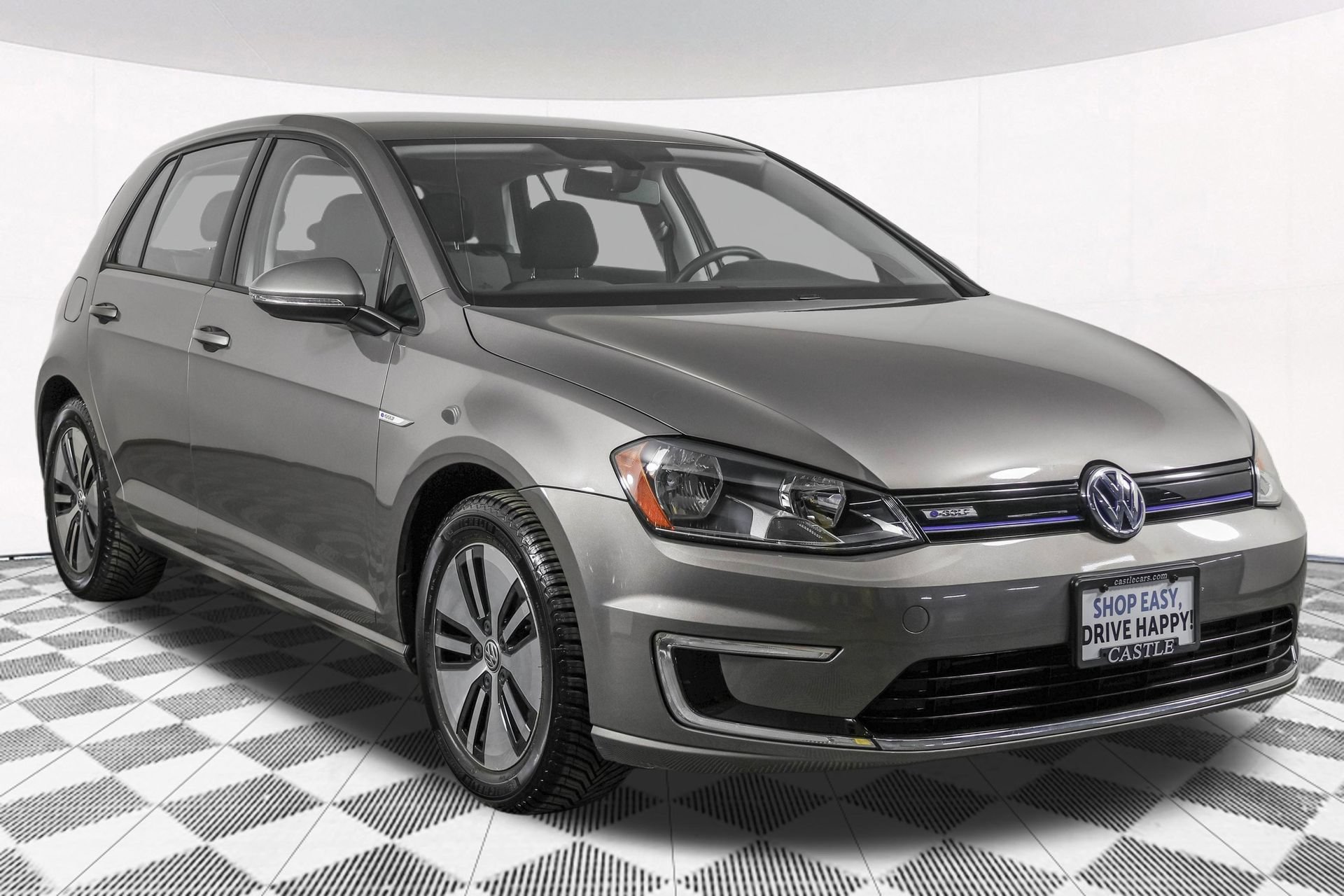 Used 2016 Volkswagen e-Golf SE w/ DC Fast Charging Package FWD image 13