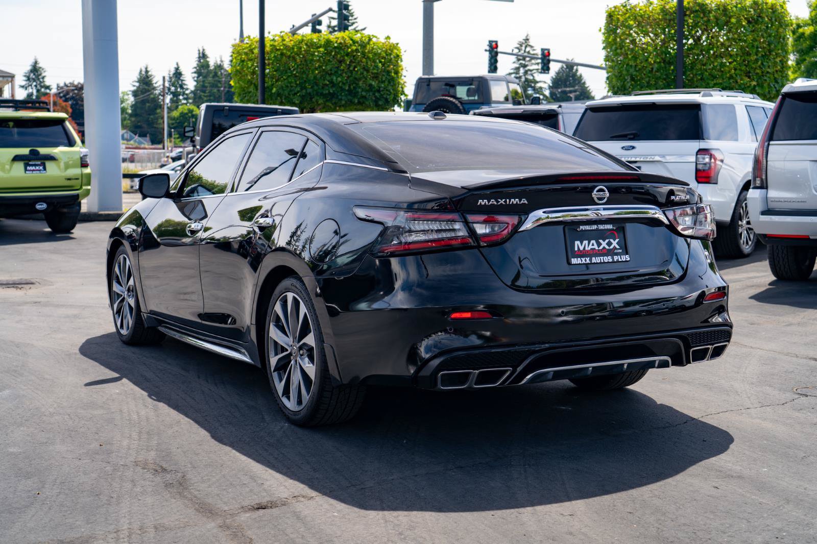 Used 2020 Nissan Maxima Platinum w/ Sport Mat Group FWD image 11