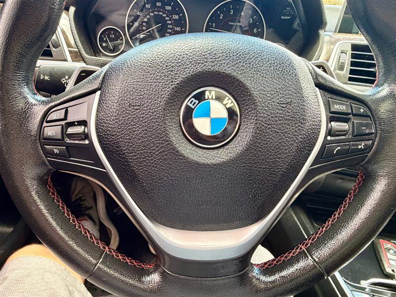 Used 2016 BMW 328i Sedan RWD image 14