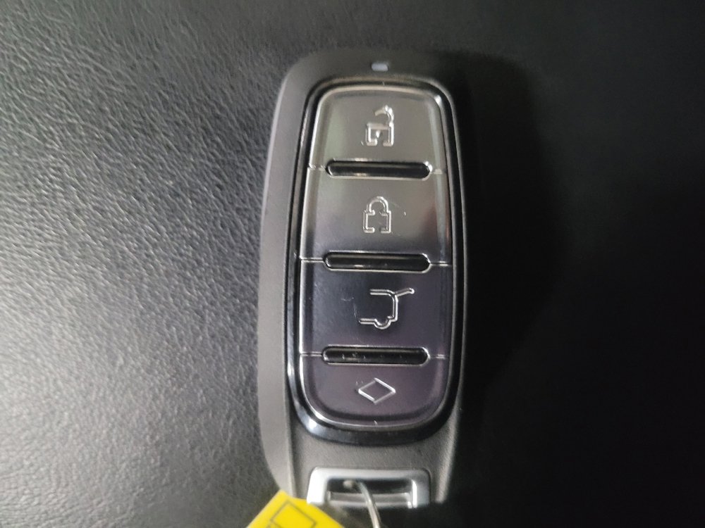 Used 2021 Ford Edge SEL FWD image 32