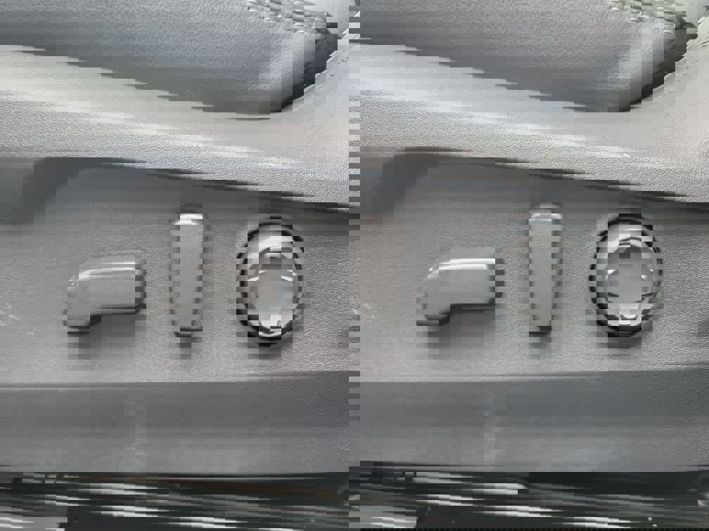 Certified 2025 Subaru Outback Limited w/ Popular Package #2 image 29