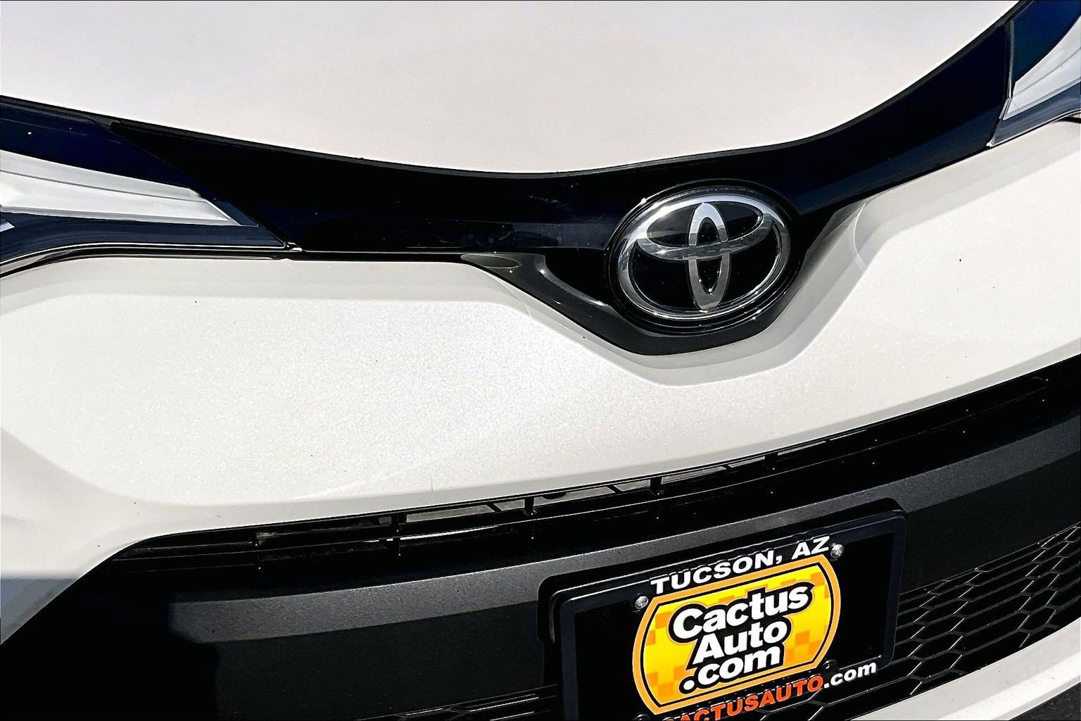 Used 2020 Toyota C-HR Limited FWD image 26
