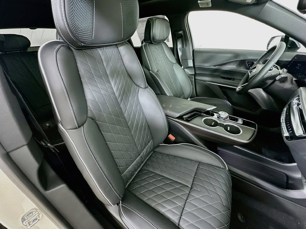 New 2027 Cadillac Lyriq Signature Sport w/ Nappa Leather Package AWD/4WD image 36