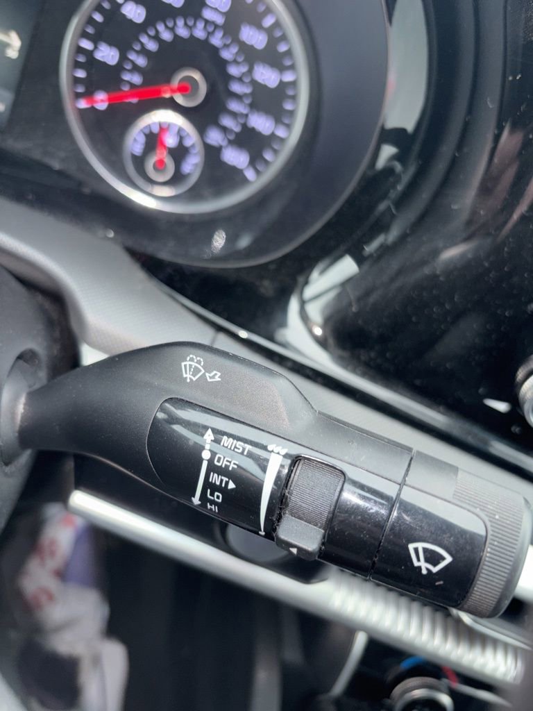 Used 2022 Kia K5 LXS image 37