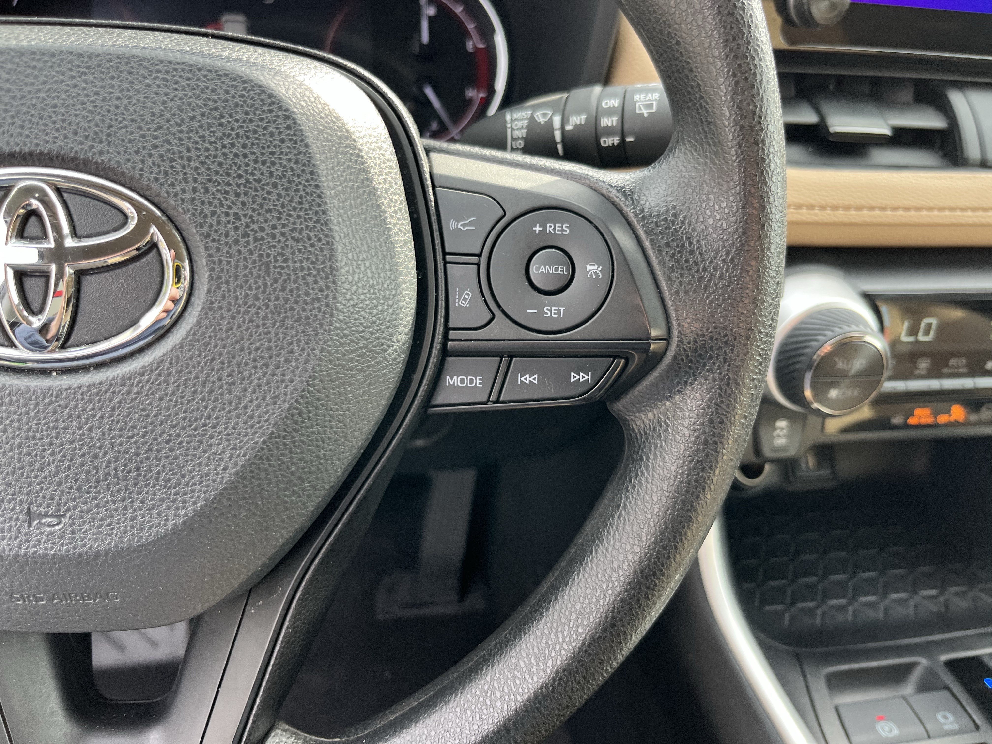 Certified 2024 Toyota RAV4 XLE AWD/4WD image 20