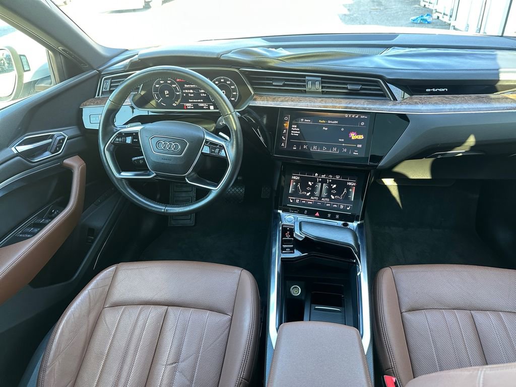 Used 2019 Audi e-tron Premium Plus image 25