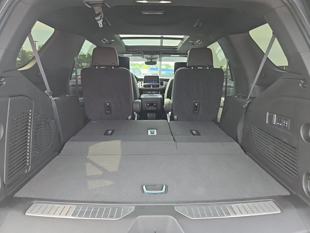 Certified 2024 Chevrolet Tahoe High Country w/ Advanced Technology Package AWD/4WD image 11