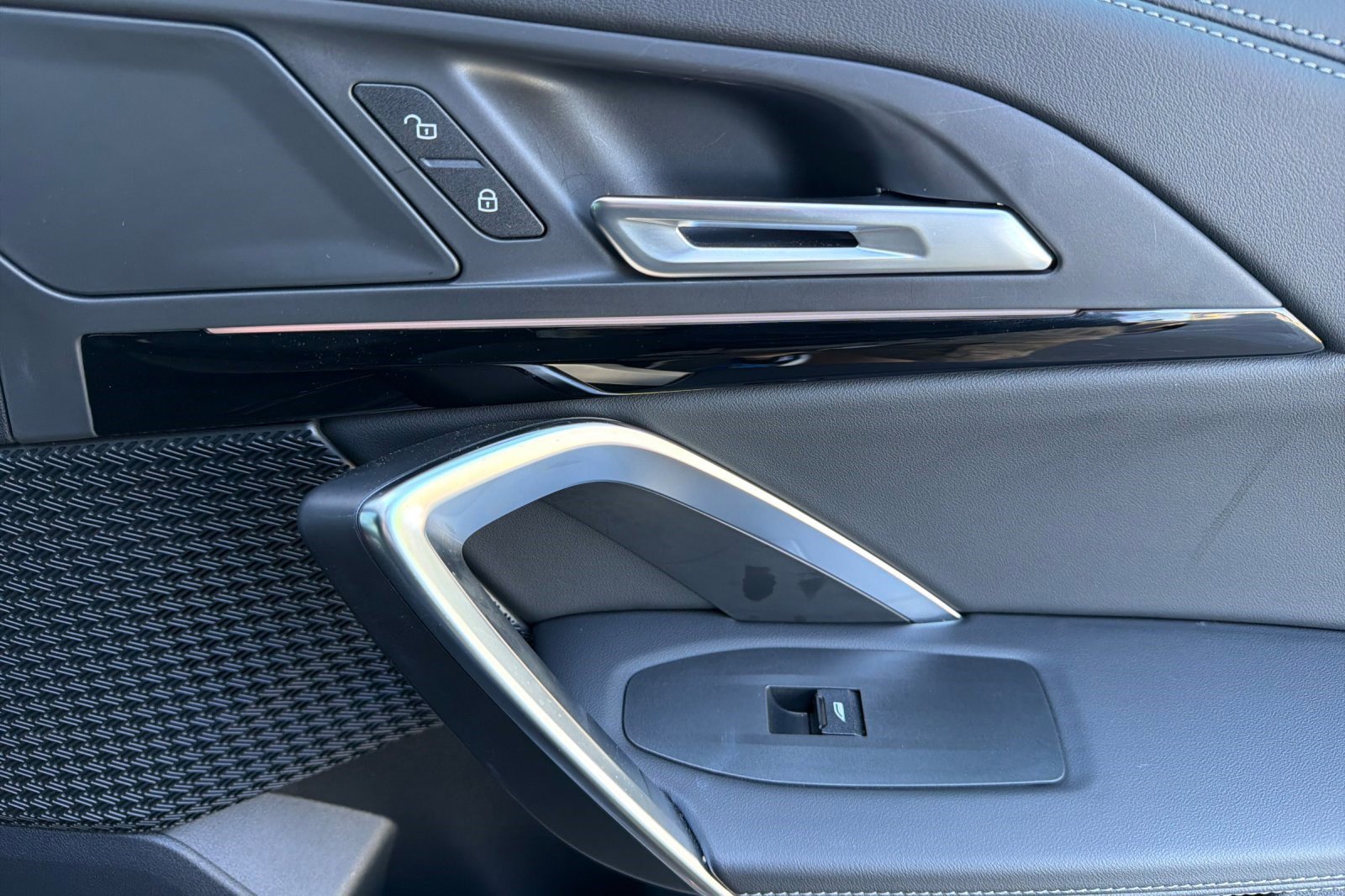 Used 2025 BMW X1 xDrive28i w/ Technology Package image 21