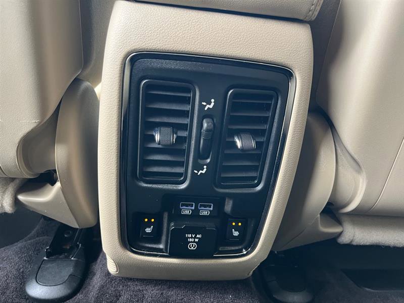 Used 2017 Jeep Grand Cherokee Limited image 21