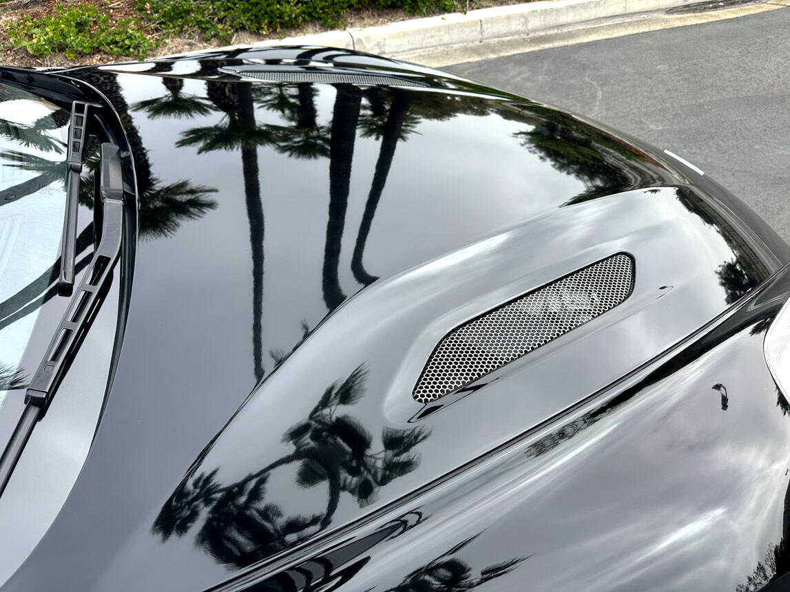 Used 2016 Aston Martin Vanquish Coupe image 36