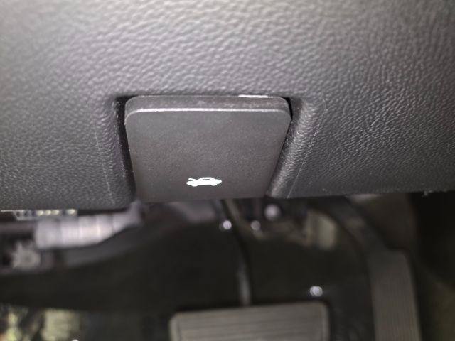 Used 2018 Chevrolet Tahoe LT w/ LT Signature Package AWD/4WD image 17