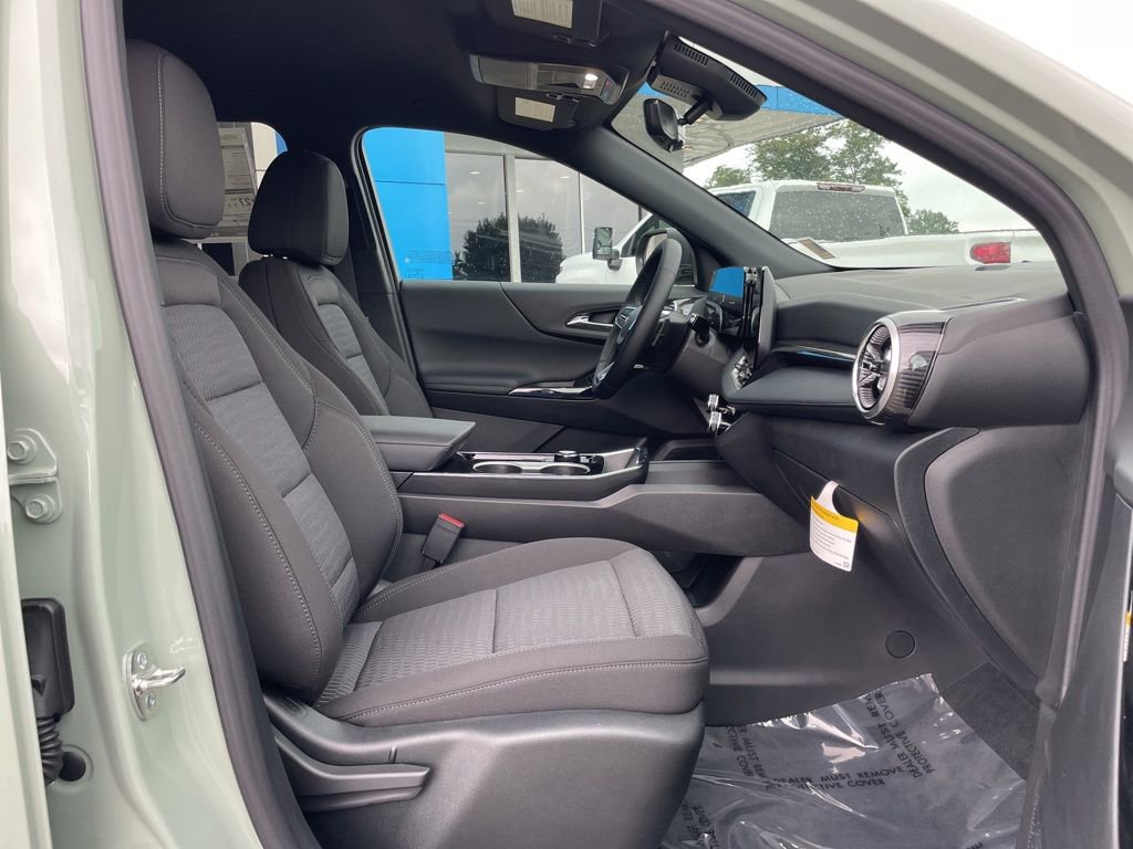 New 2026 Chevrolet Equinox LT w/ Safety and Technology Package image 42