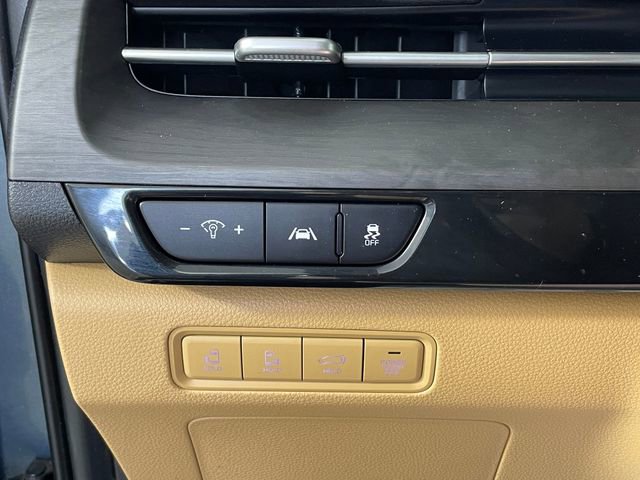 Used 2022 Kia Carnival EX FWD image 14