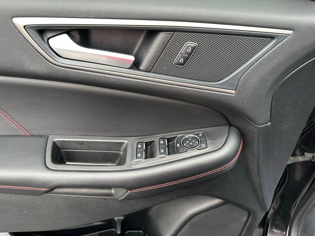 Used 2024 Ford Edge ST-Line image 16