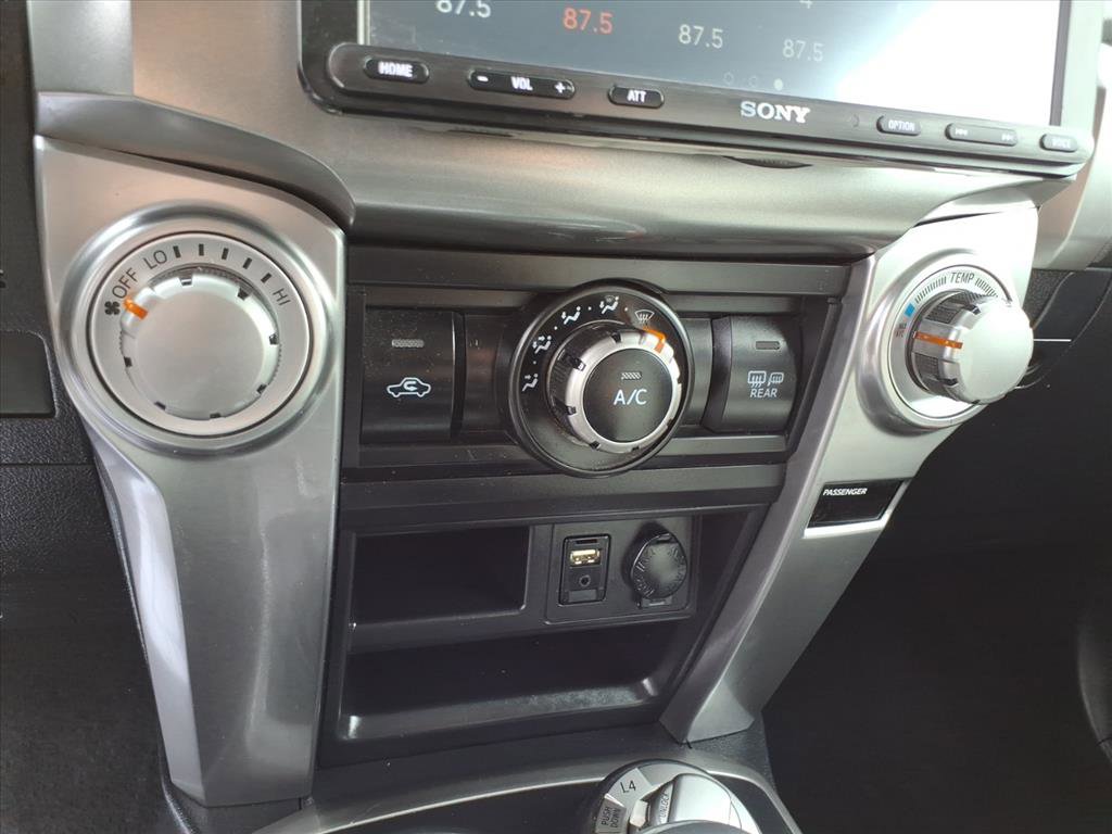 Used 2015 Toyota 4Runner SR5 image 18