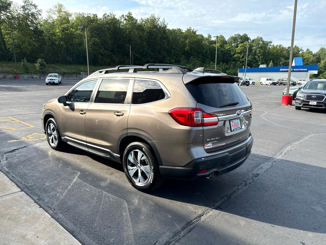 Used 2022 Subaru Ascent Premium w/ Convenience Package image 6
