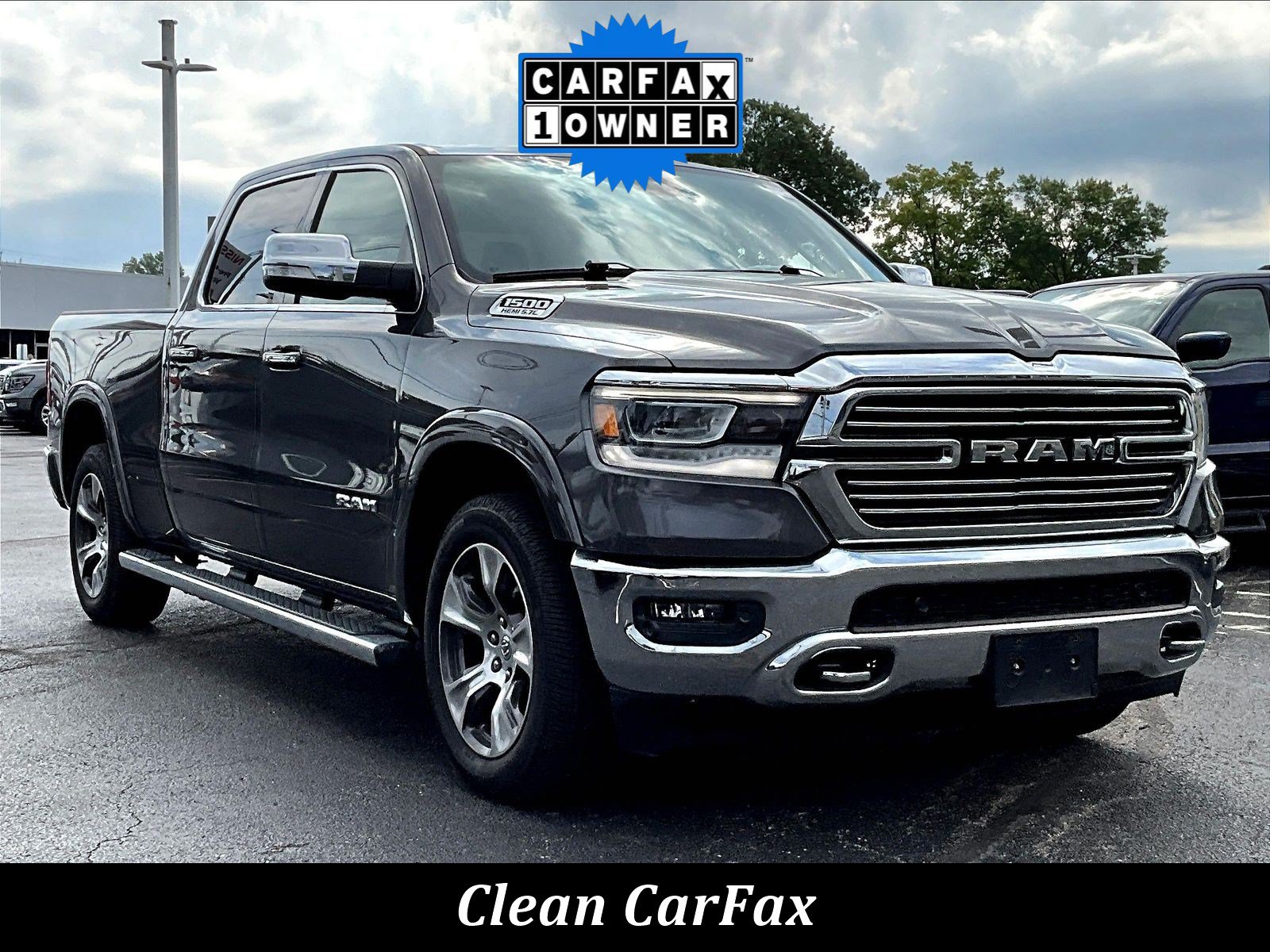 Used 2019 RAM 1500 Laramie AWD/4WD image 2