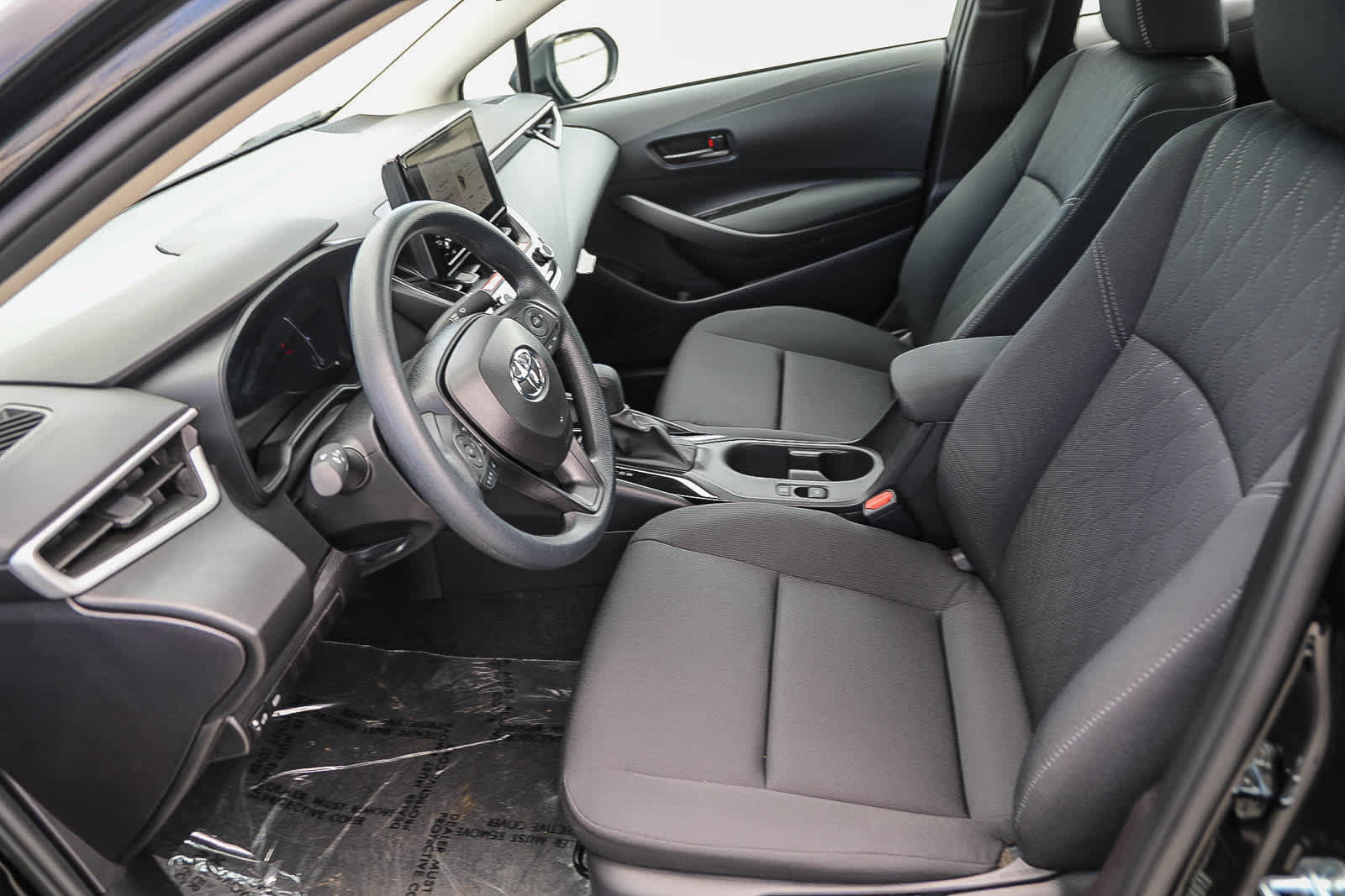 Used 2026 Toyota Corolla LE w/ LE Premium Package FWD image 17