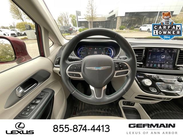 Used 2018 Chrysler Pacifica Touring-L FWD image 15