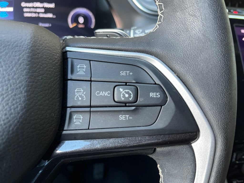 Used 2023 Jeep Grand Cherokee Altitude AWD/4WD image 22
