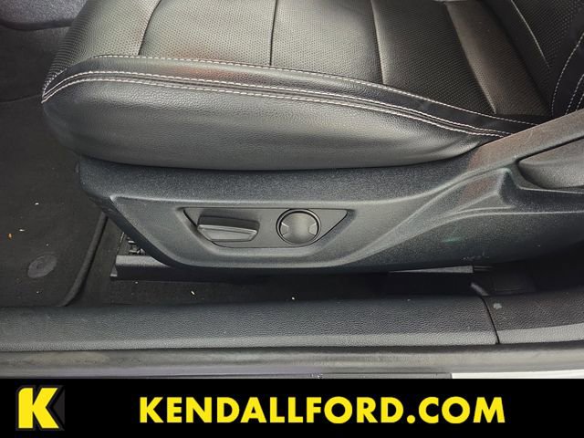 Used 2022 Ford Mustang Premium image 17