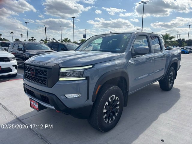 Used 2024 Nissan Frontier Pro-X image 3