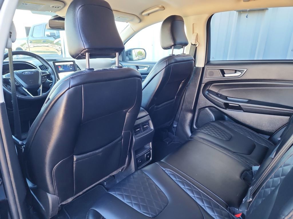 Used 2024 Ford Edge Titanium image 37