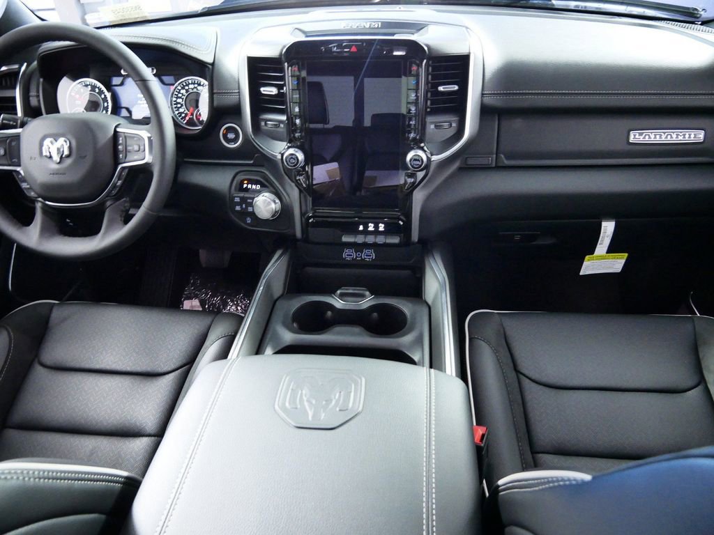 Used 2025 RAM 1500 Laramie w/ Sport Appearance Package image 6