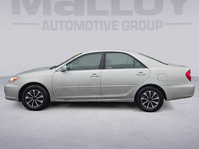 Used 2003 Toyota Camry XLE FWD video 2