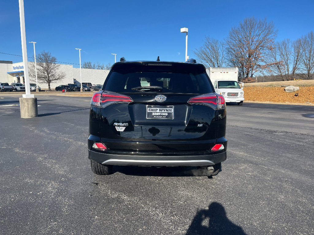 Used 2018 Toyota RAV4 SE w/ Power Extra Value Package image 5