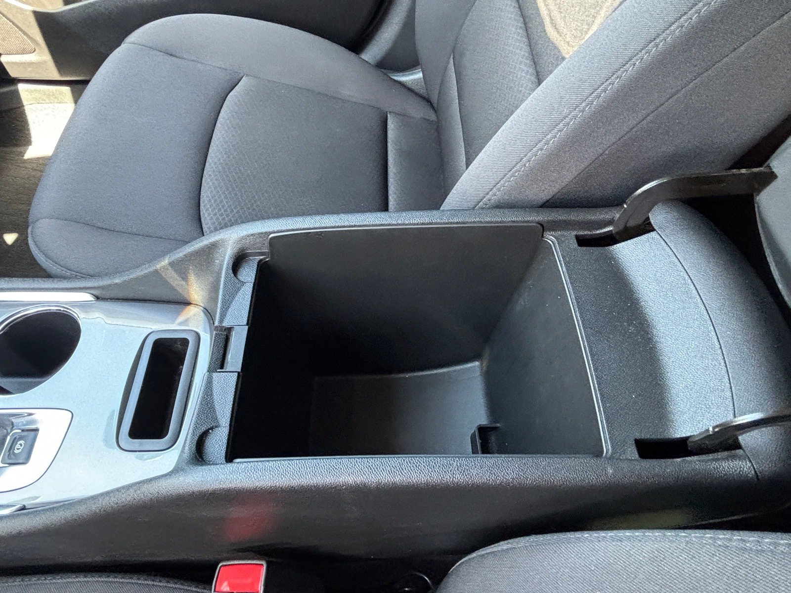 Used 2023 Chevrolet Malibu LT FWD image 18