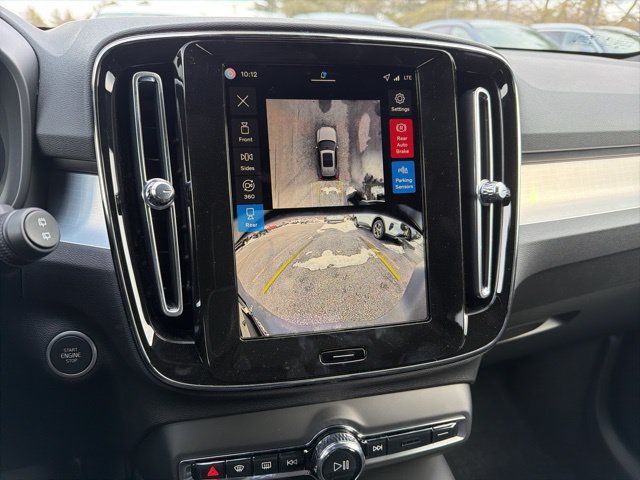 New 2026 Volvo XC40 B5 Ultra w/ Protection Package Premier AWD/4WD image 15