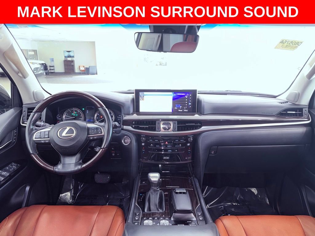 Used 2018 Lexus LX 570 4WD w/ Luxury Package image 12