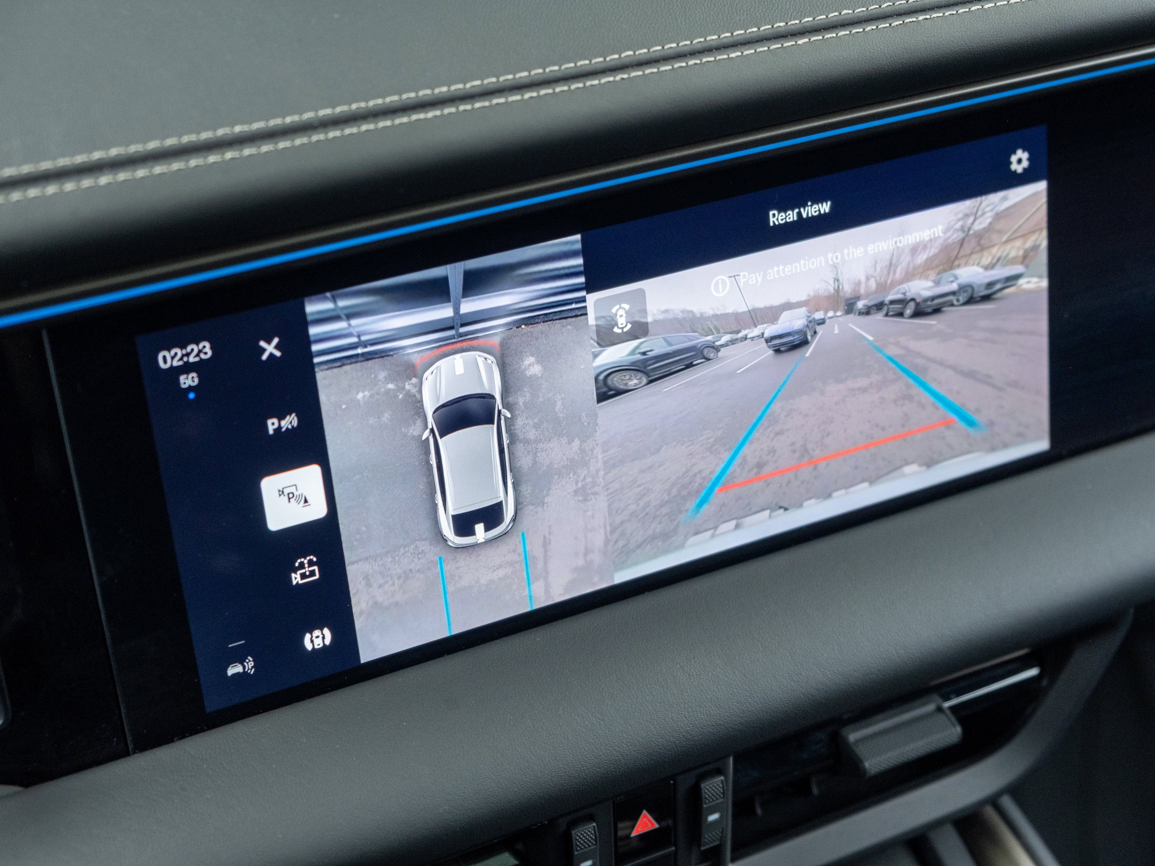 Certified 2025 Porsche Macan Turbo Electric image 39