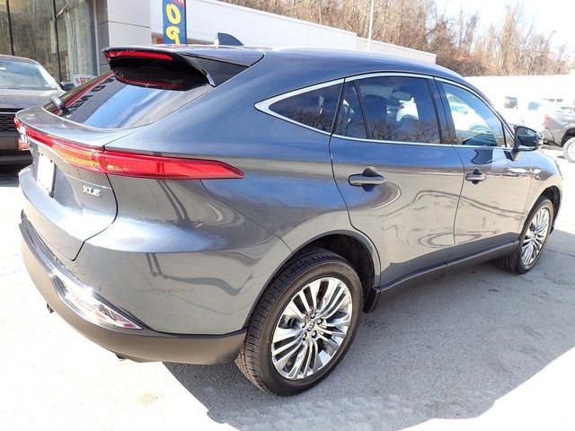 Certified 2024 Toyota Venza XLE image 4