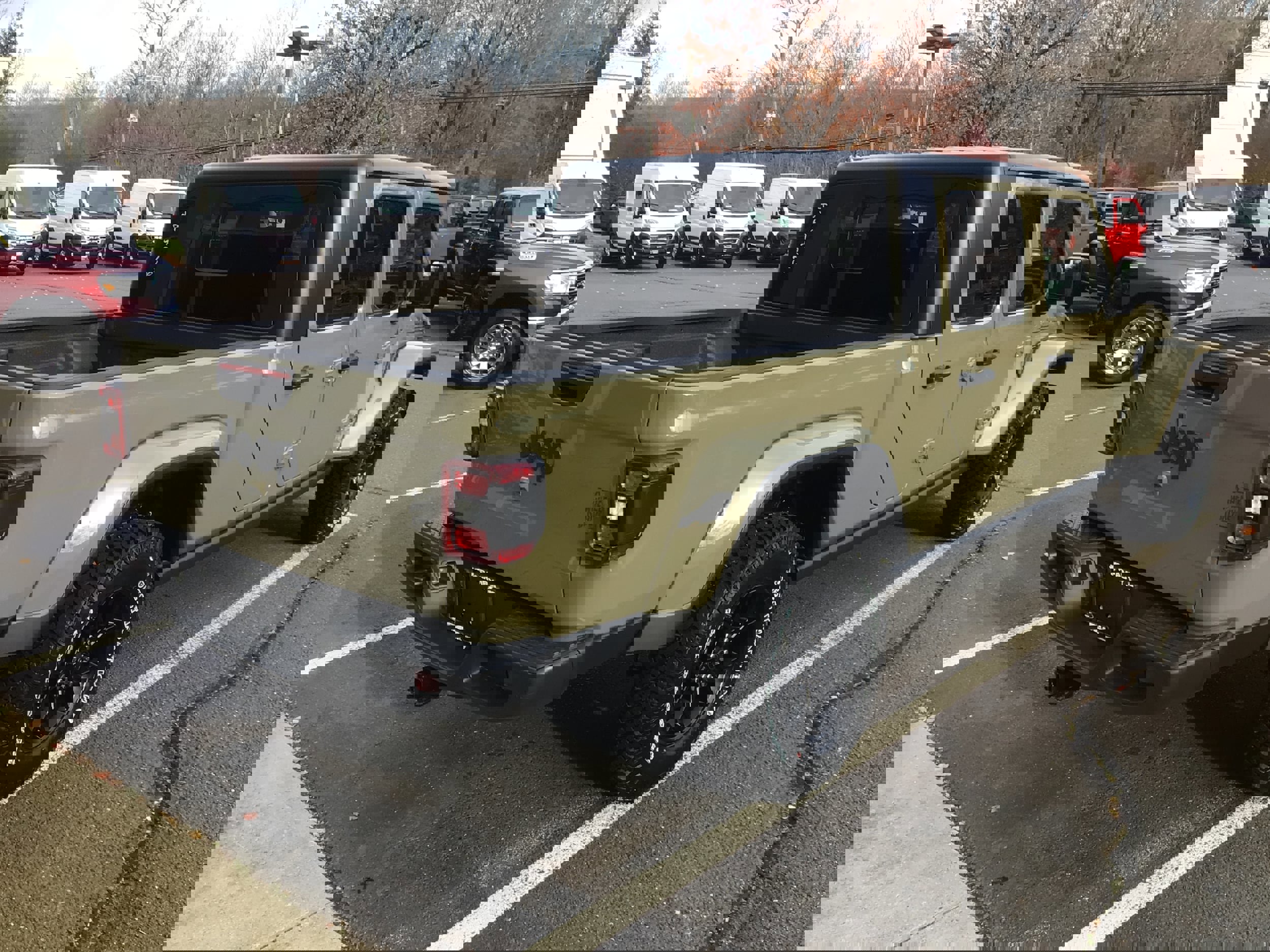 New 2026 Jeep Gladiator Sport image 7