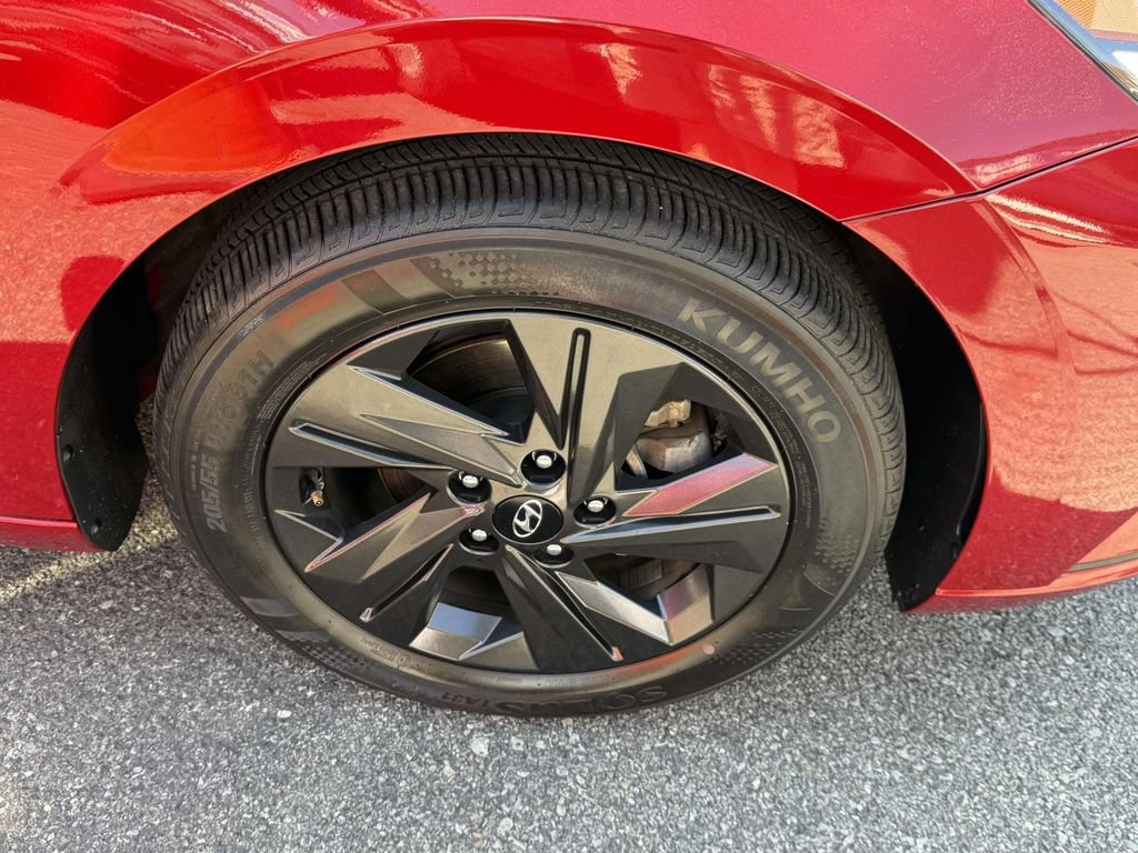 Certified 2023 Hyundai Elantra SEL FWD image 8