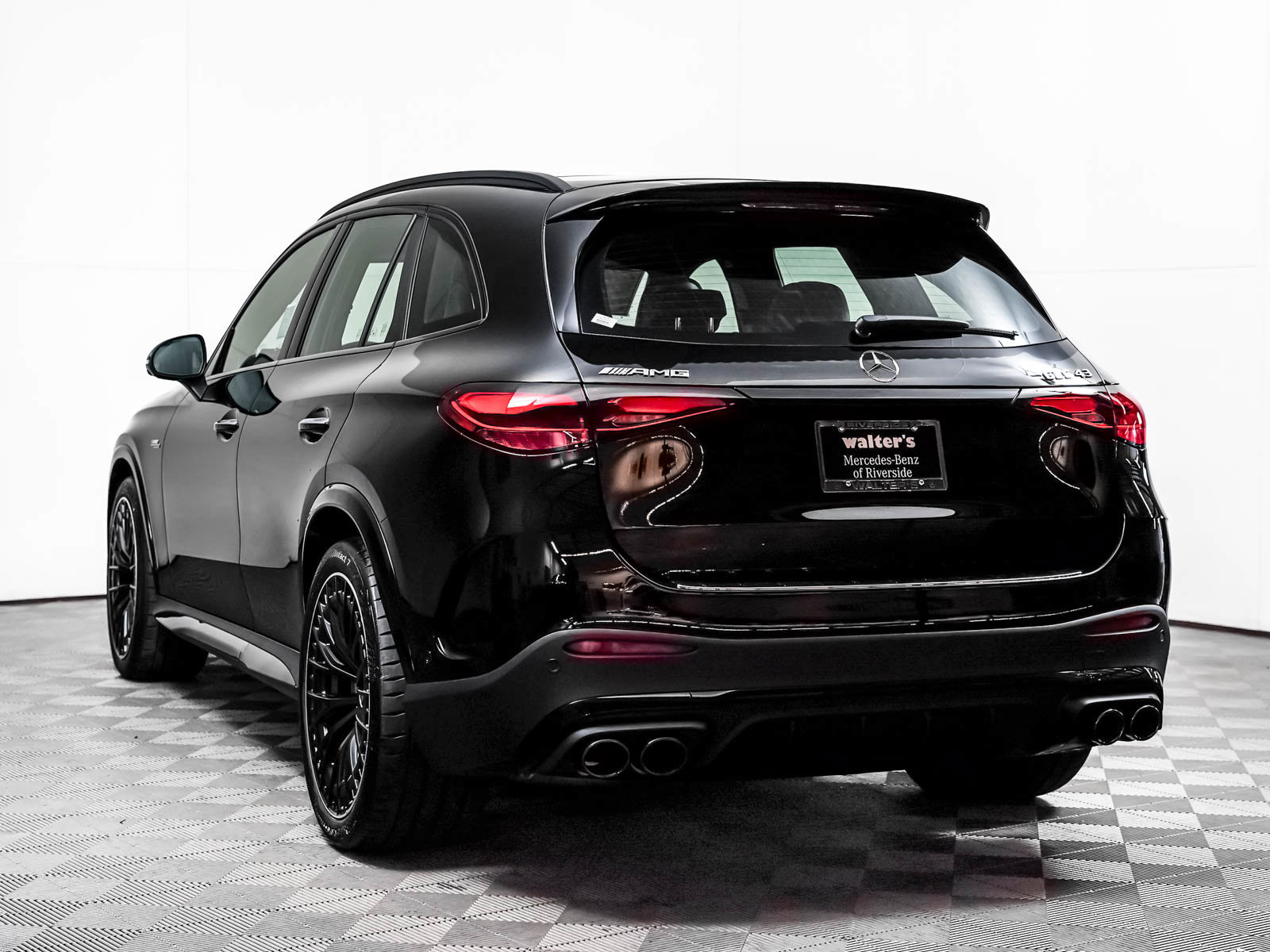 New 2026 Mercedes-Benz GLC 43 AMG 4MATIC image 2