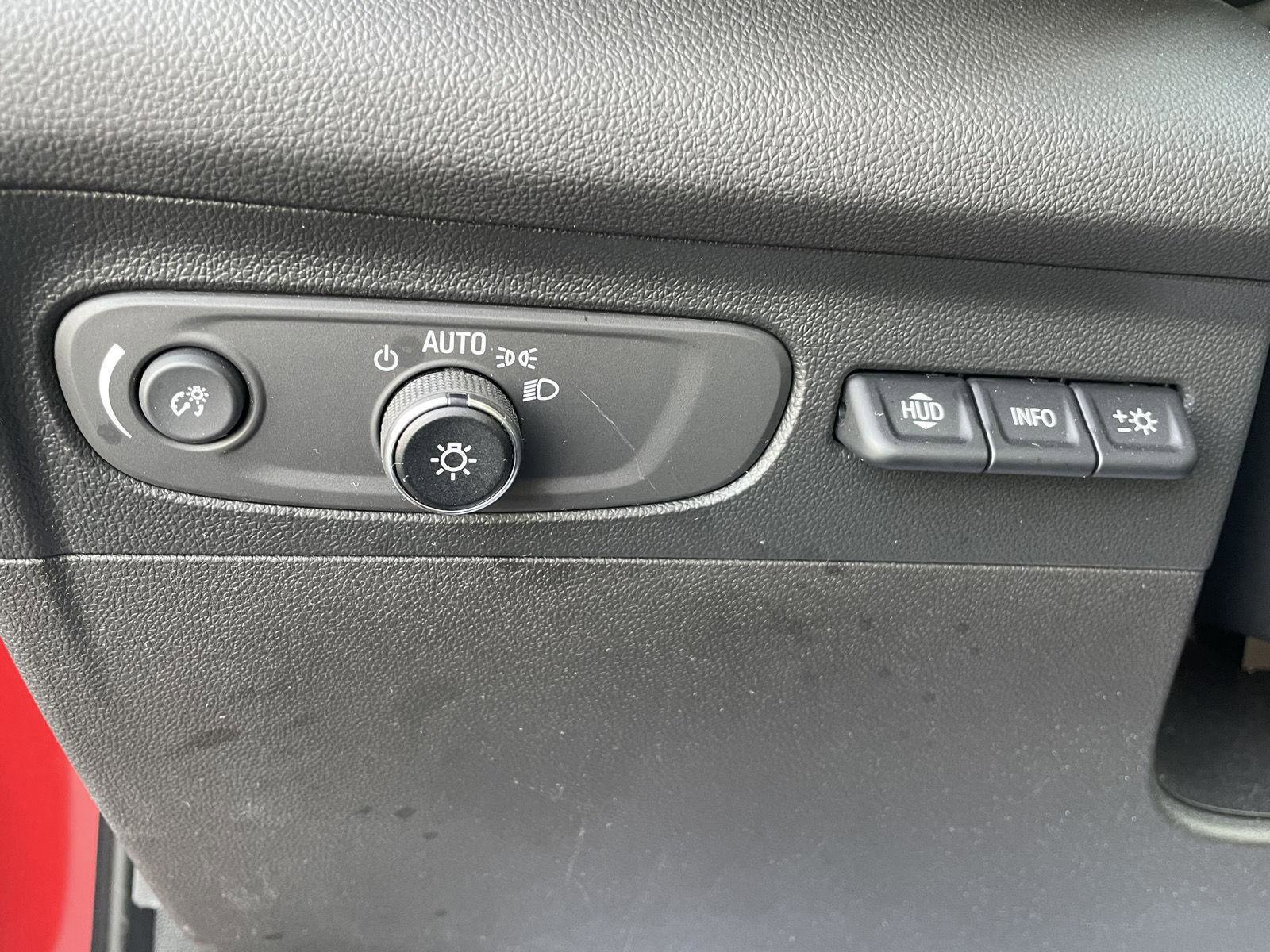Used 2022 Buick Envision Avenir w/ Safety Package FWD image 15