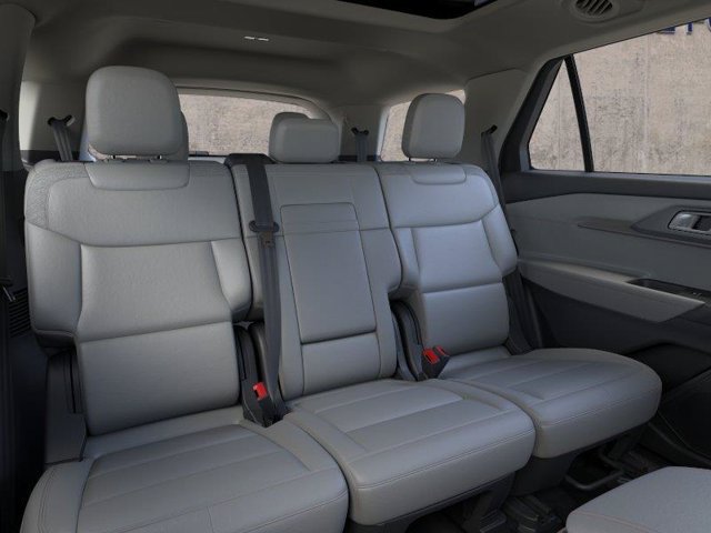 New 2026 Ford Explorer Active w/ Active Comfort Package AWD/4WD image 11