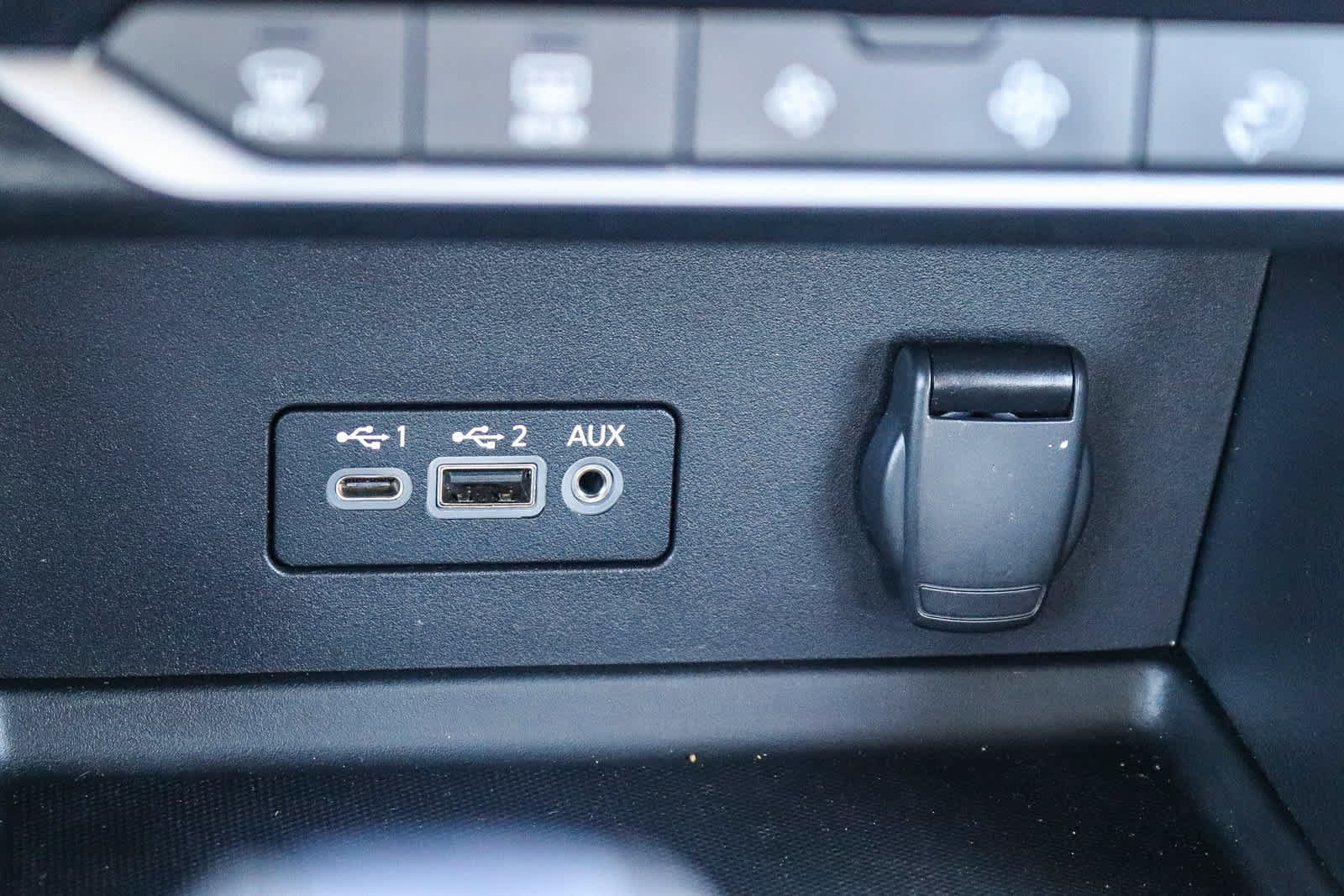 Used 2020 Nissan Sentra SV FWD image 23