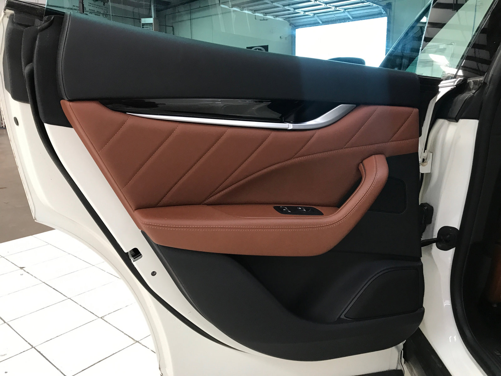 Used 2021 Maserati Levante image 9