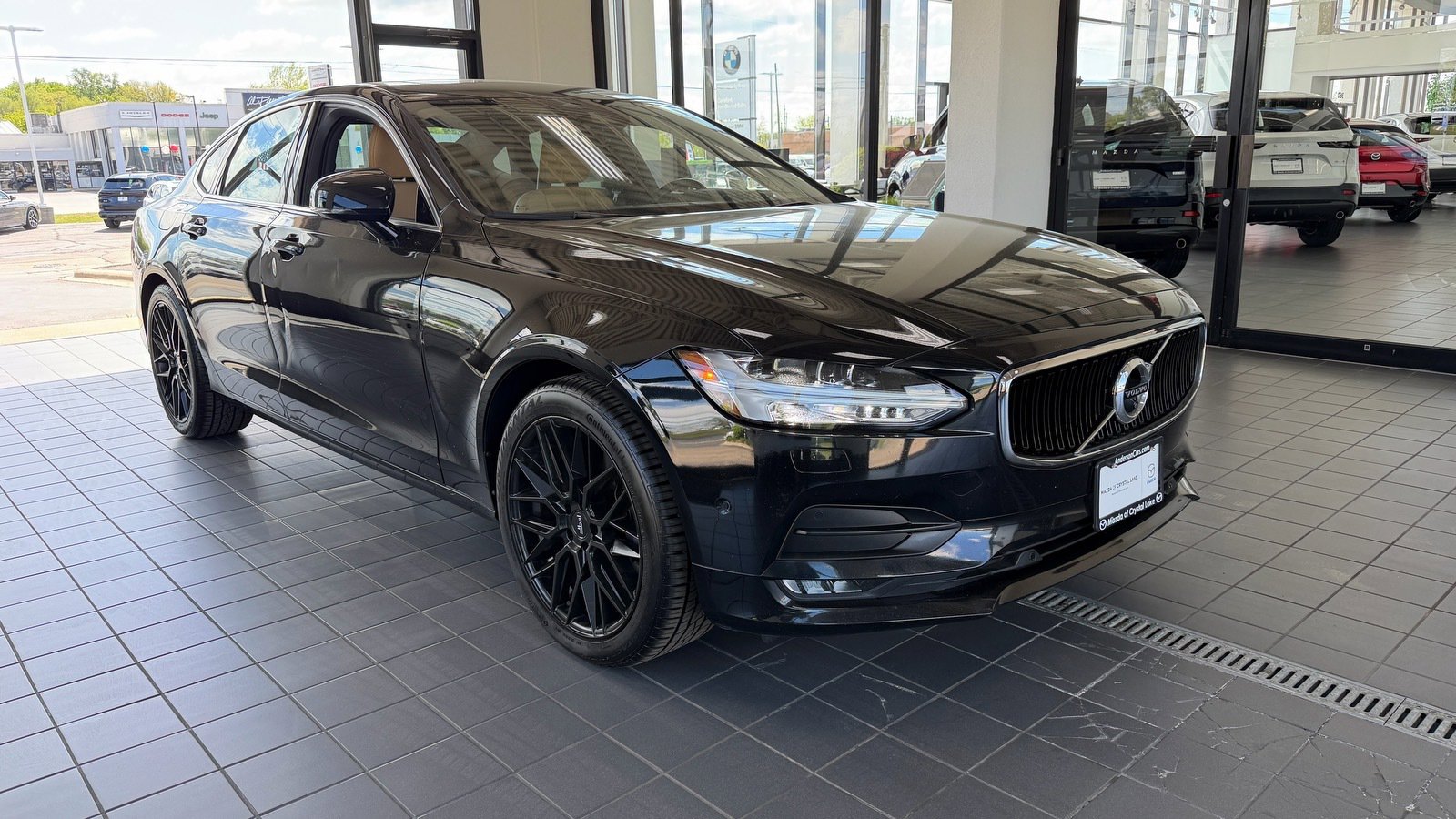Used 2017 Volvo S90 T6 Momentum w/ Vision Package AWD/4WD image 1